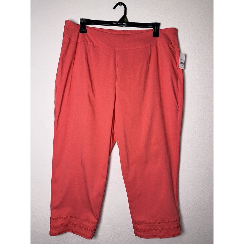 NWT Cato Women’s Coral Capri Pants Size 20W Elastic Waist Decorative Hem